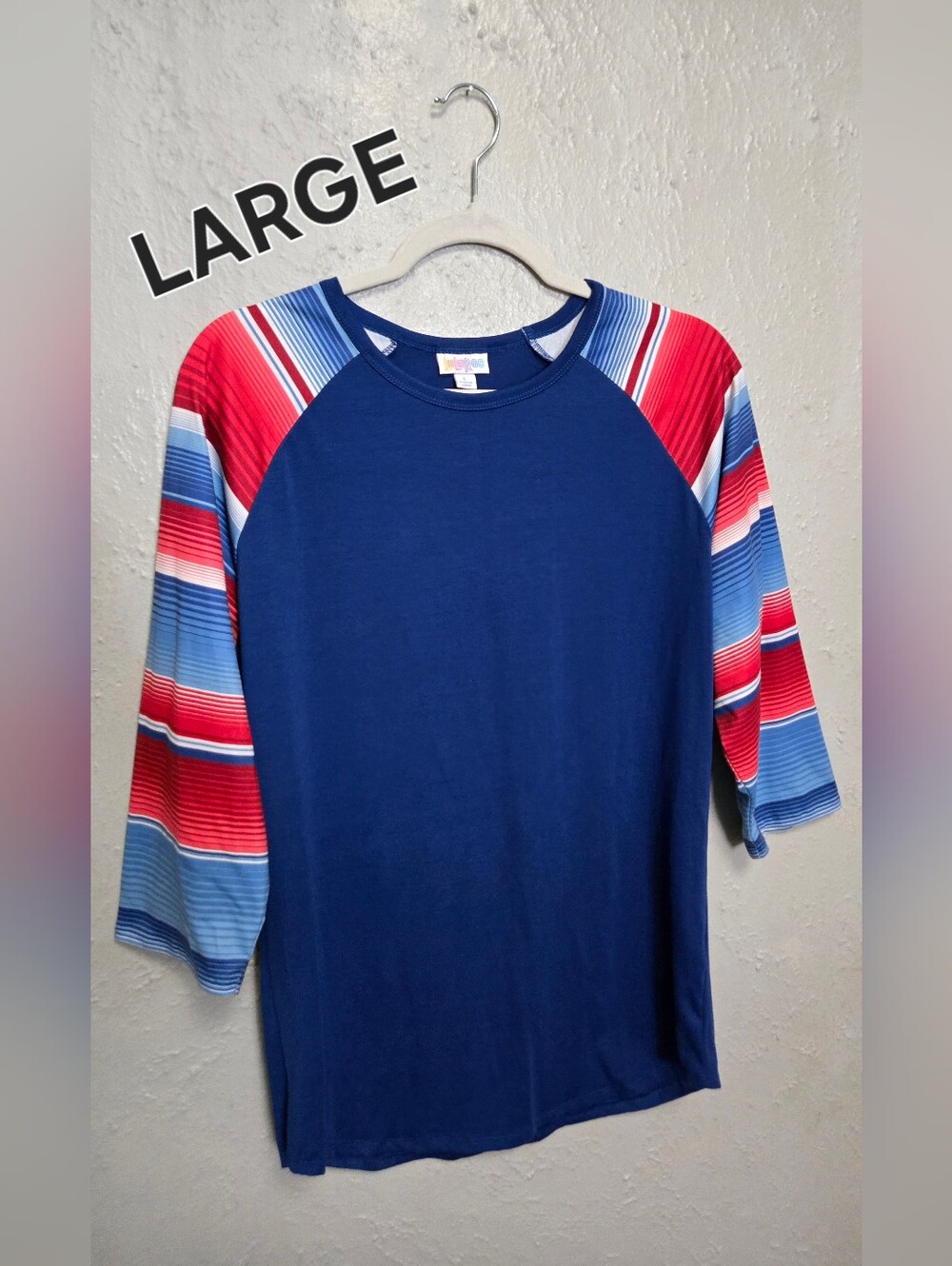 Lularoe Randy Top Raglan Tee Red/White/Blue Striped Sleeves Size Large
